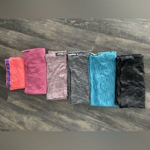 Lululemon vinyasa/snap scarves